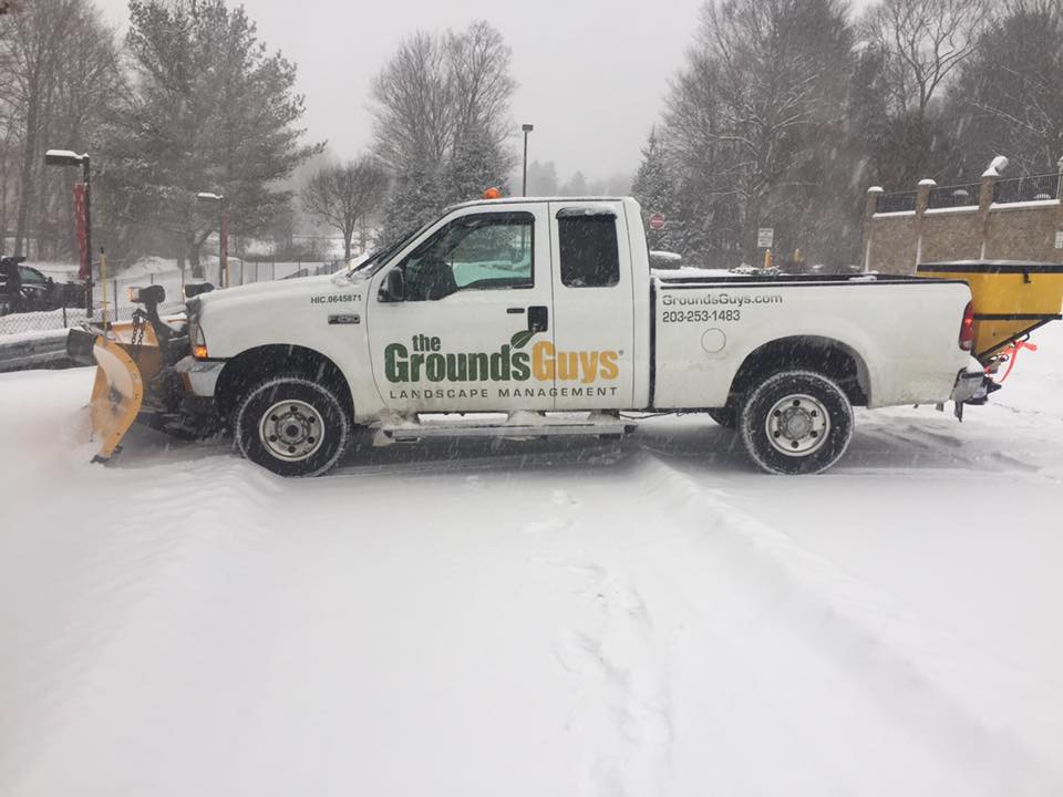commercial snow plowing southbury ct 06487